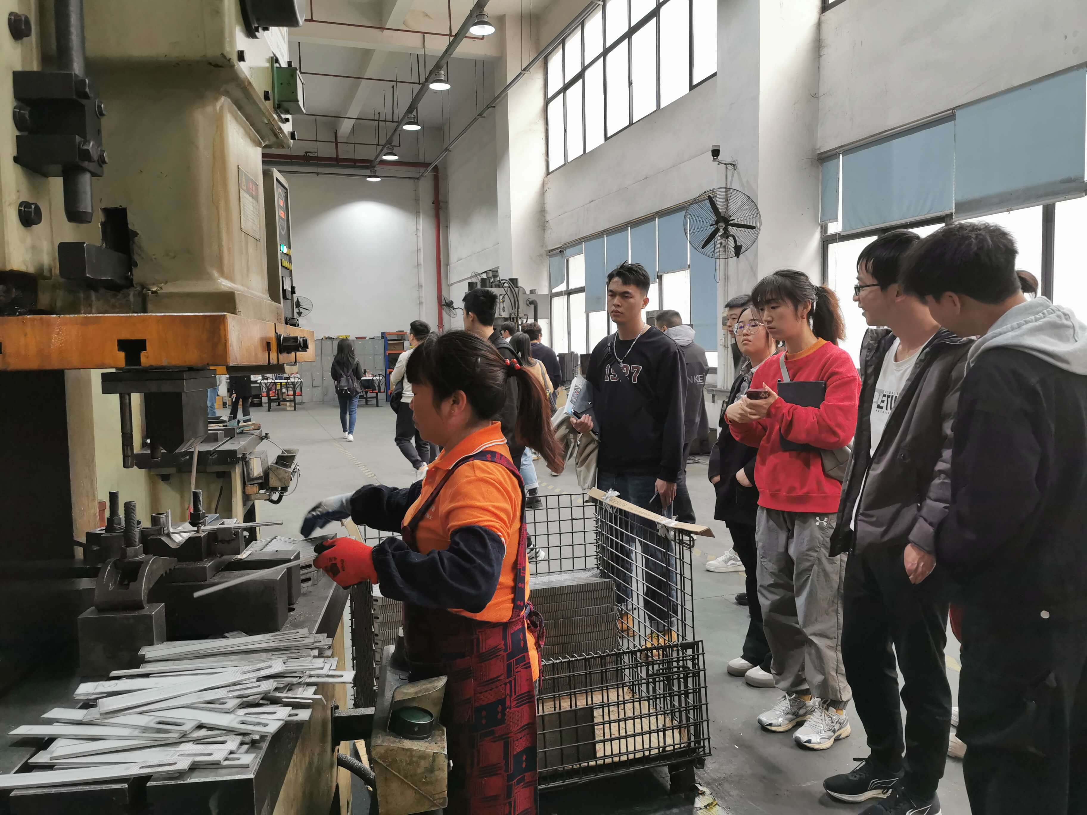 営業部に常時研修を実施